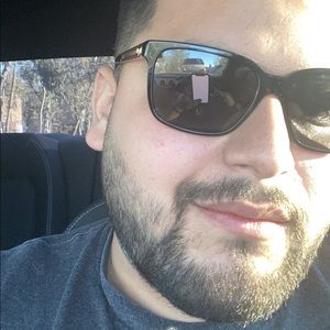 Meet your Posher, Rogelio